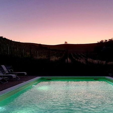 Agriturismo "Veritas" Bed & Wine Casaleggio Boiro ภายนอก รูปภาพ