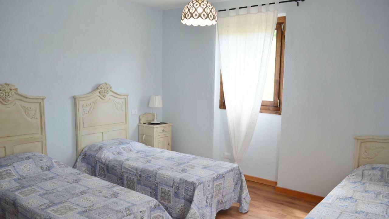 Agriturismo "Veritas" Bed & Wine Casaleggio Boiro ภายนอก รูปภาพ